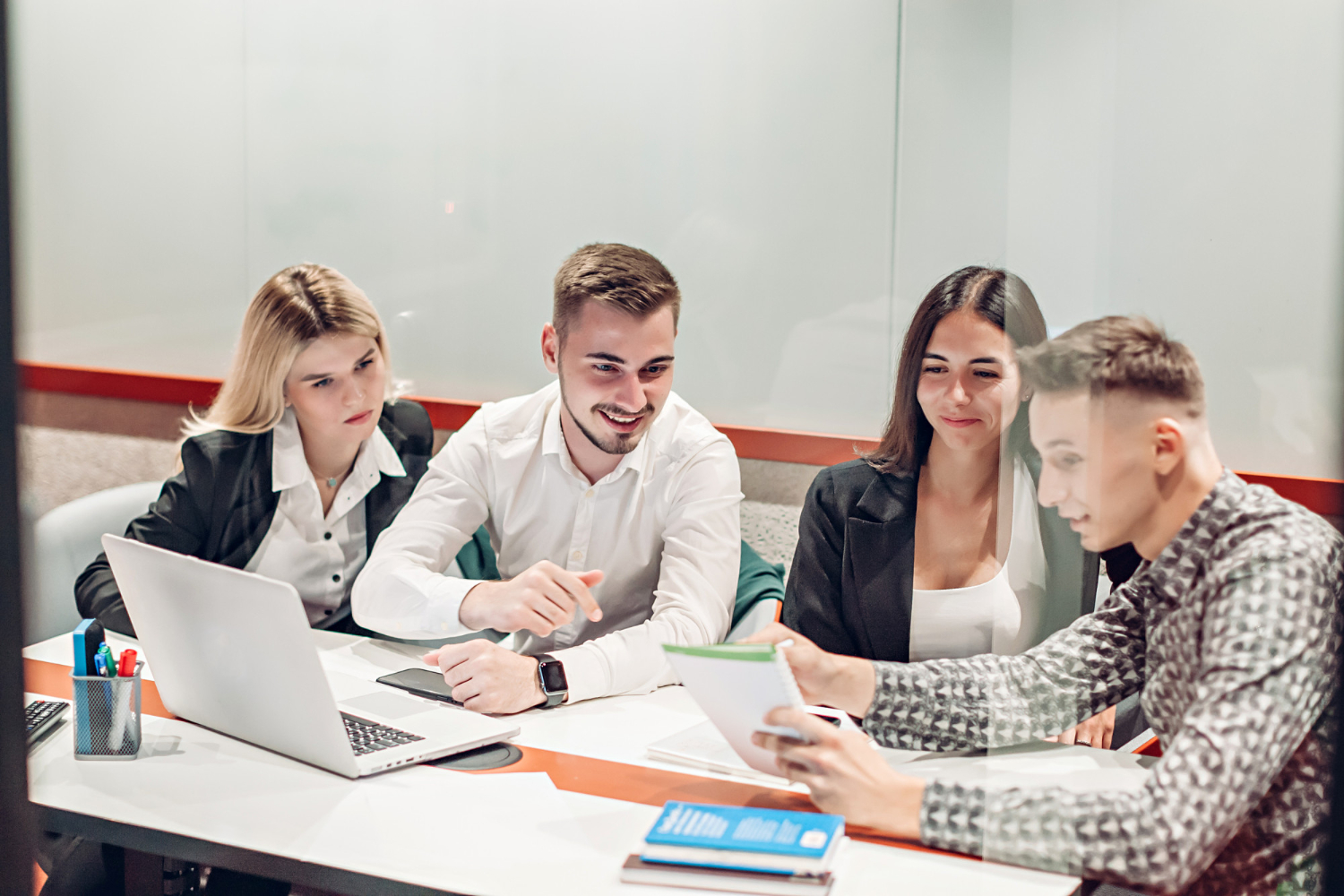 Which Program Has The Best Career Scope, Online Or A Global MBA Program?
